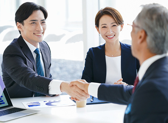 柔軟な営業体制と実績